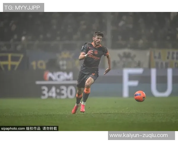 迈阿密国际对27岁圣洛伦索后卫约韩罗马纳表现出浓厚兴趣