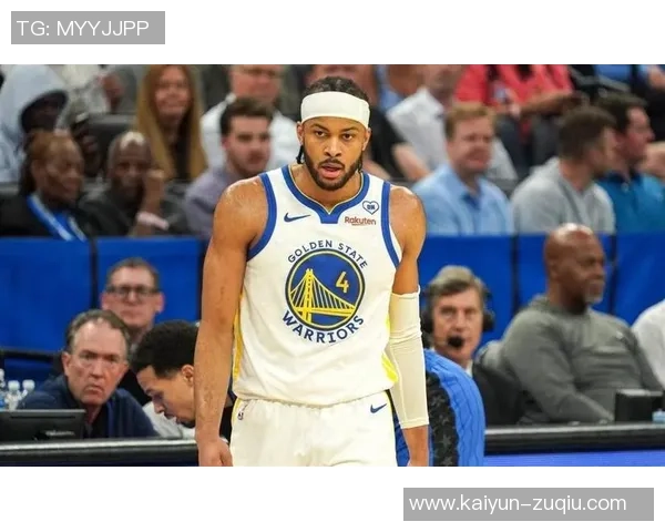 穆迪成为勇士队史第三年轻连场得分20分并投中5个三分球的球员 穆迪成为勇士队史第三年轻连场得分20分并投中5个三分球的球员