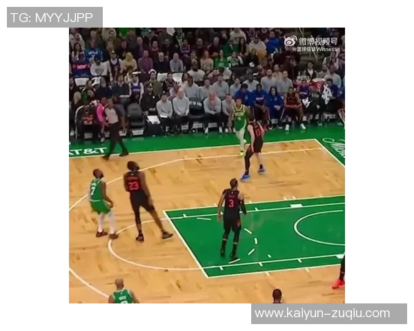 杰伦布朗状态火热14场场均326分69篮板58助攻命中率高达53 杰伦布朗状态火热14场场均326分69篮板58助攻命中率高达53